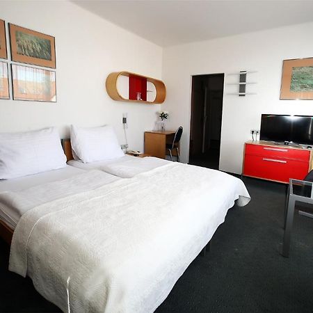Hotel Central Plzen Luaran gambar