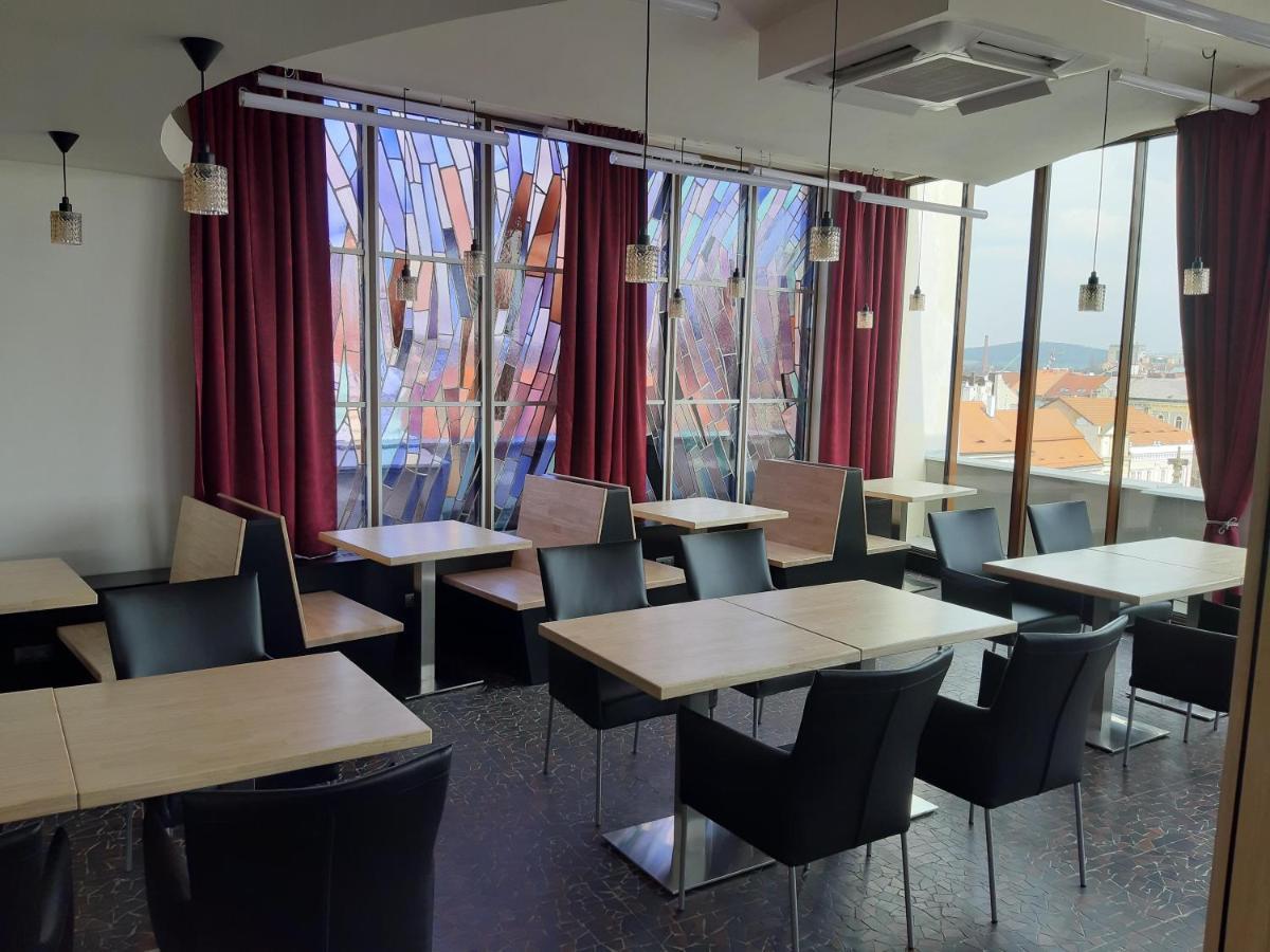 Hotel Central Plzen Luaran gambar