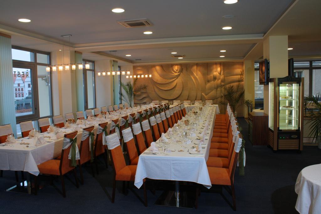 Hotel Central Plzen Luaran gambar