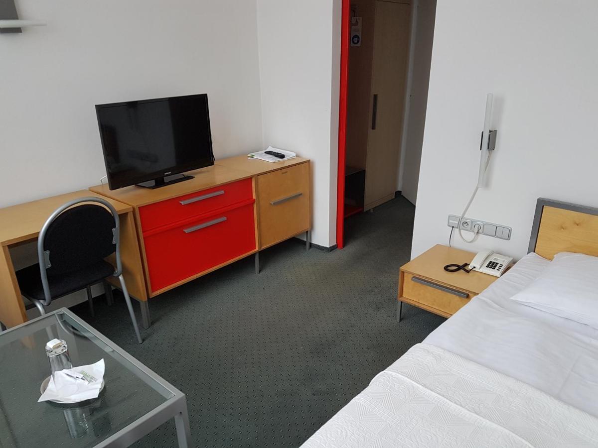 Hotel Central Plzen Luaran gambar