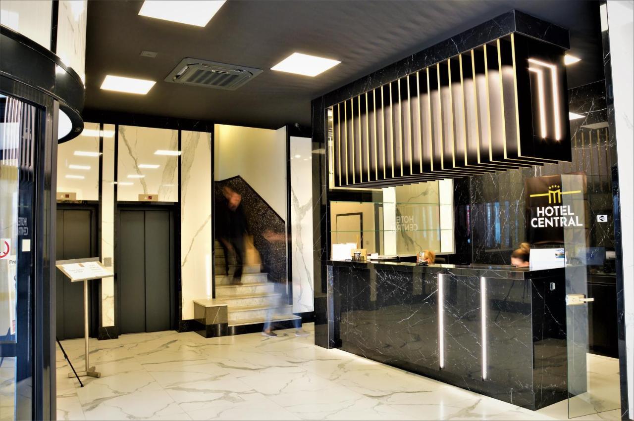Hotel Central Plzen Luaran gambar