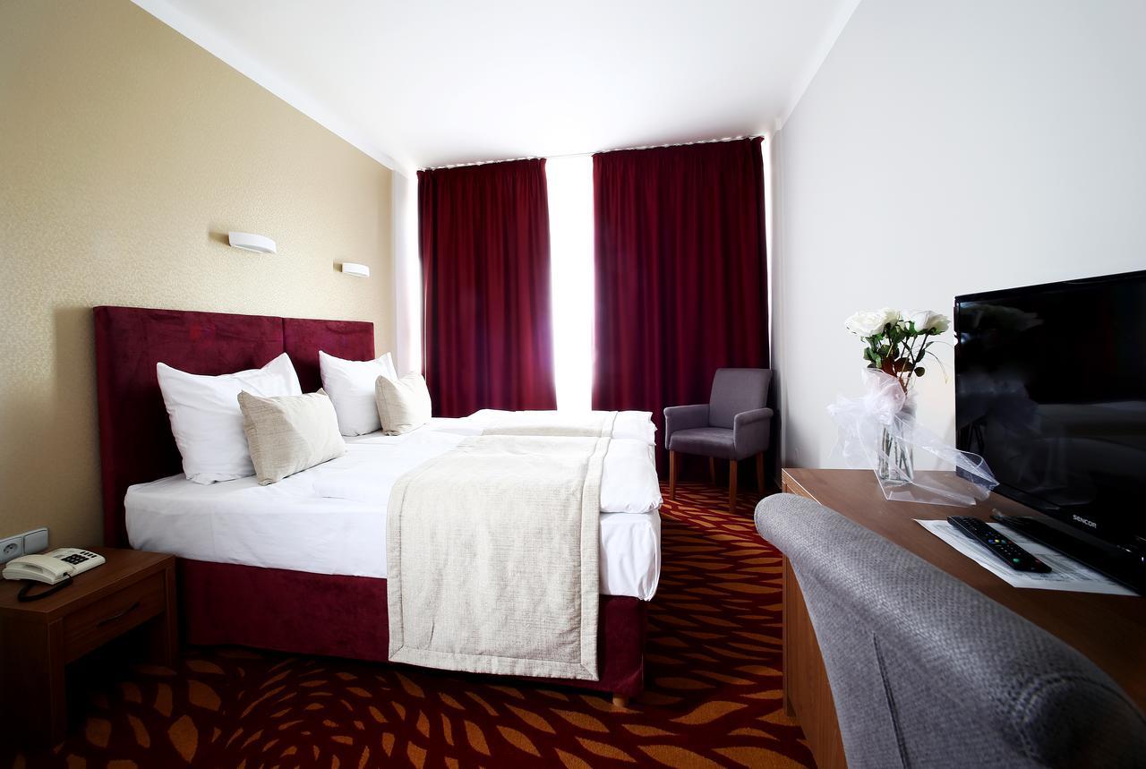 Hotel Central Plzen Luaran gambar
