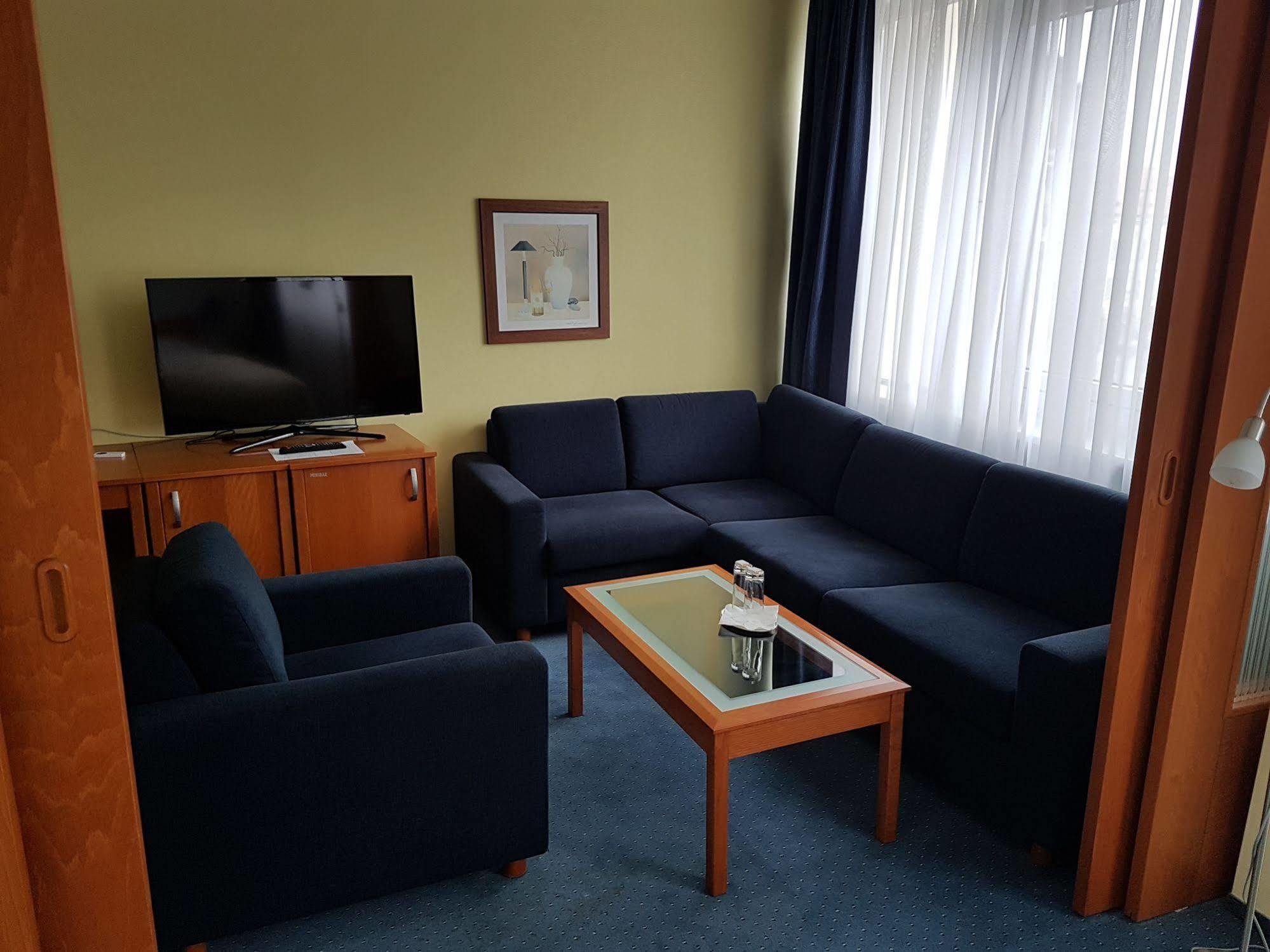 Hotel Central Plzen Luaran gambar