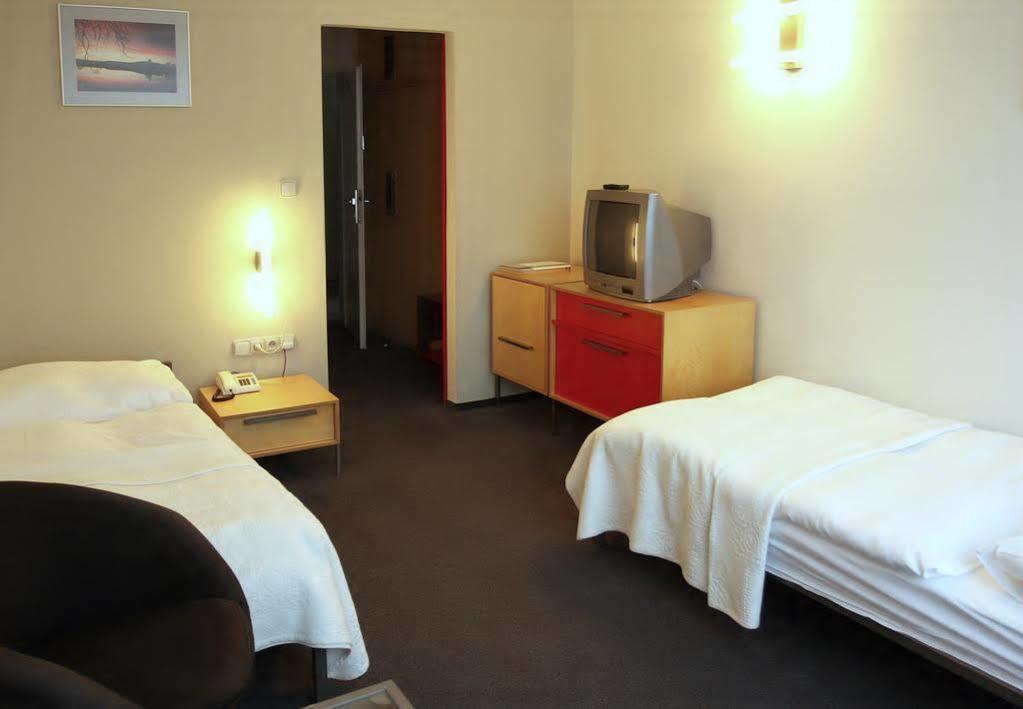 Hotel Central Plzen Luaran gambar