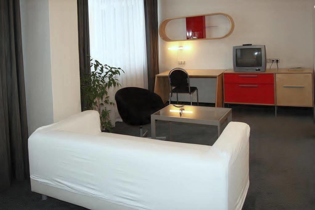 Hotel Central Plzen Luaran gambar
